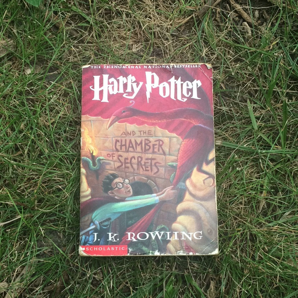 2 Harry Potter Books - Picture 2 of 5